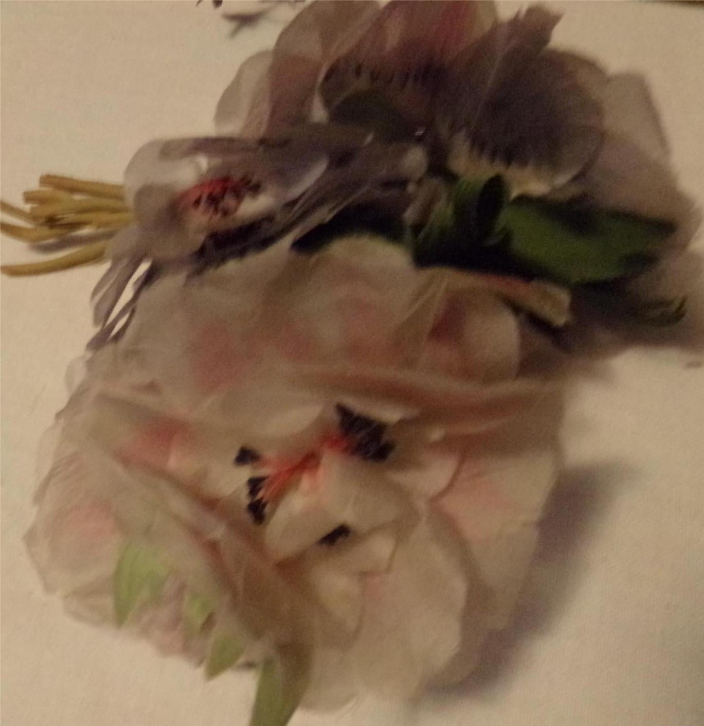 2 Tone Vintage Sweet Pea  6stems     Excellent Vintage Condition  $14.95