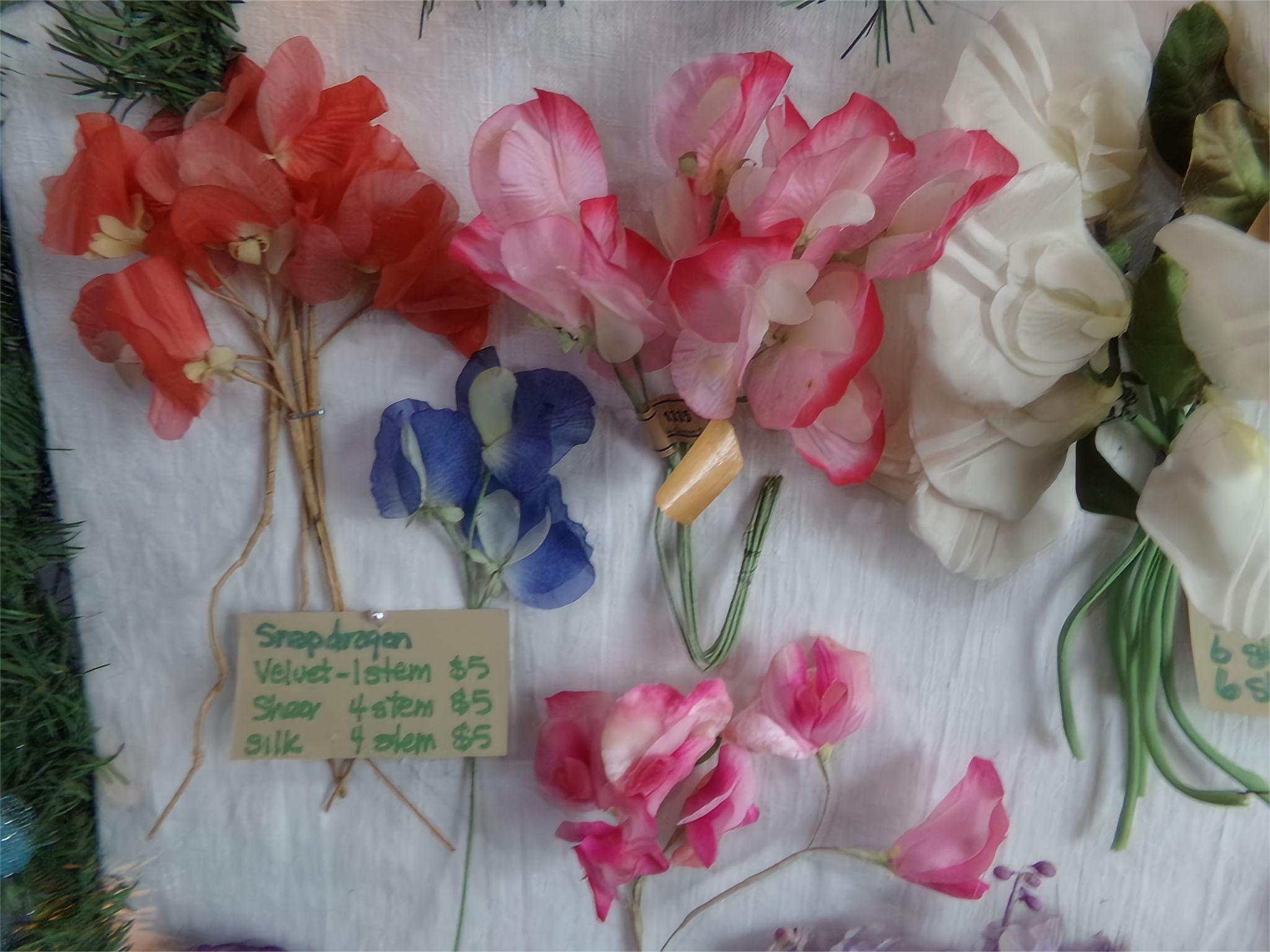 Vintage-Sweet Pea Assortment  Germany-has tags        4 stems for $7.95